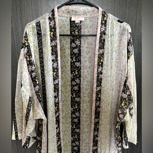 Loft floral kimono style shawl/cover up